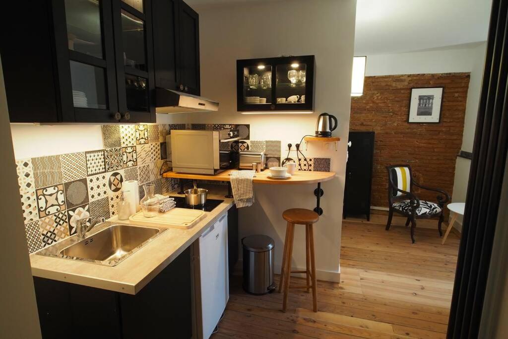 Studio Brick And Wood - Hypercentre - Tv - Wifi Toulouse Luaran gambar